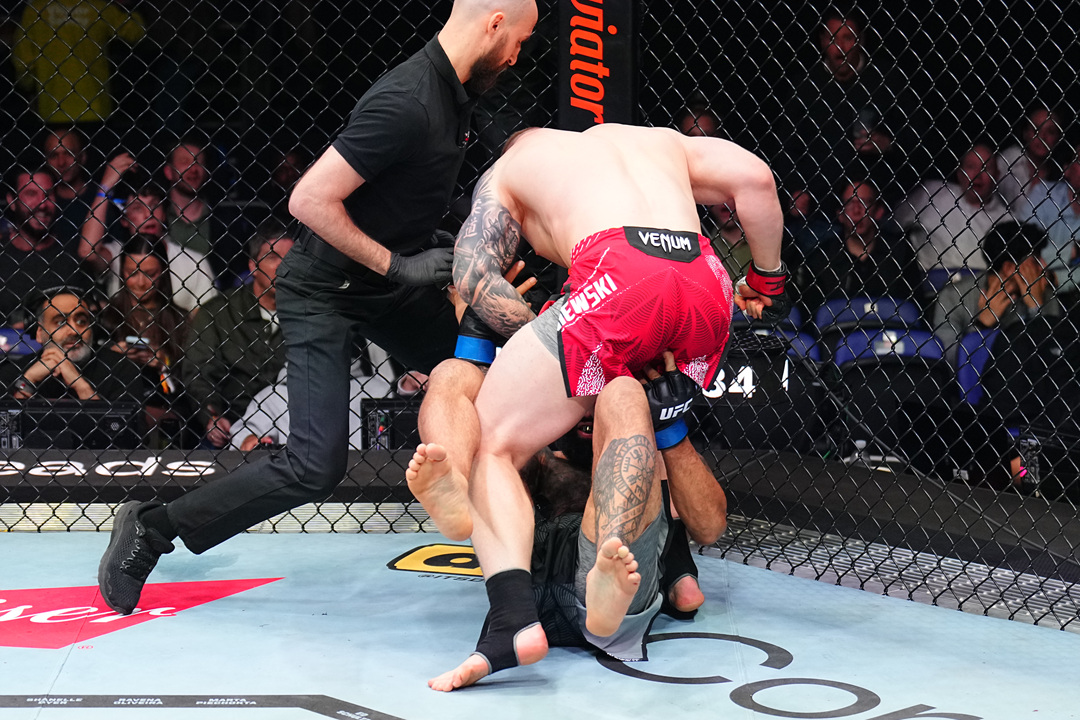 2026年3月22日UFC格斗之夜270 – 直播[赛后视频] 埃夫洛耶夫VS墨菲 | UFC London/UFC Fight Night 270 – Evloev vs. Murphy – Mar 21