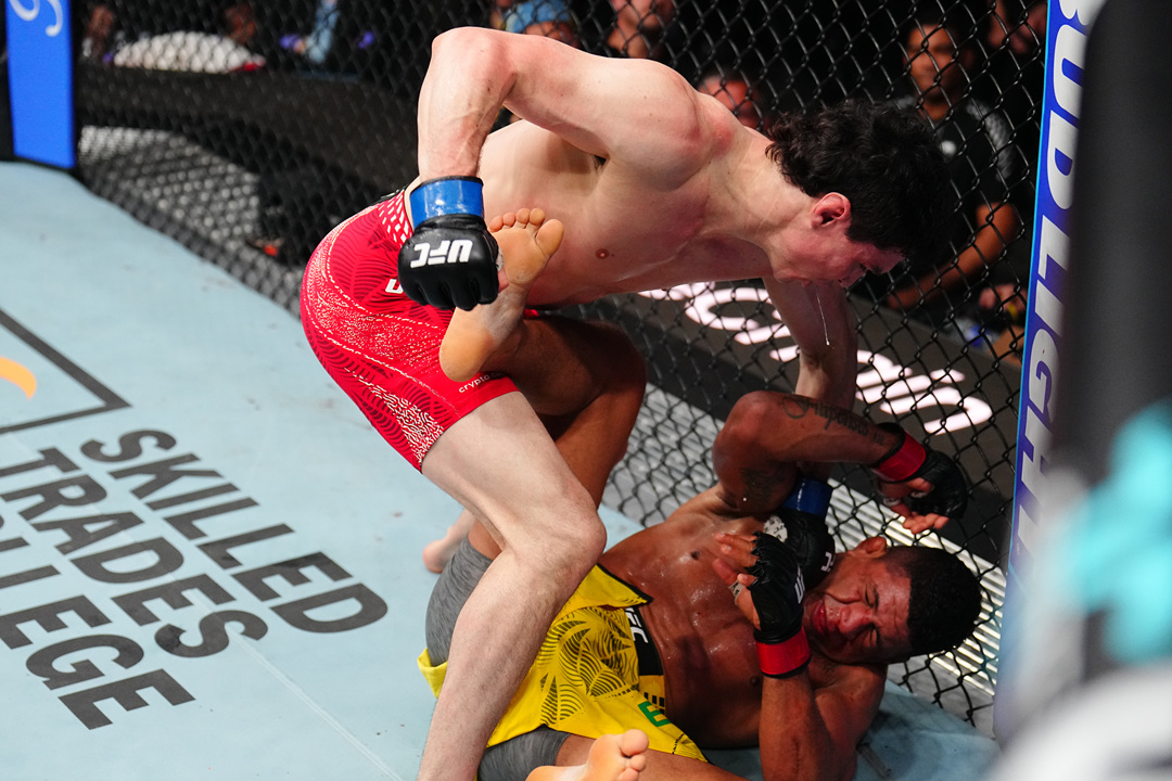 2026年4月19日UFC格斗之夜273 – 直播[赛后视频] 伯恩斯 VS 马洛特 | UFC Winnipeg/UFC Fight Night 273 | Burns vs. Malott – Apr 18-图片2