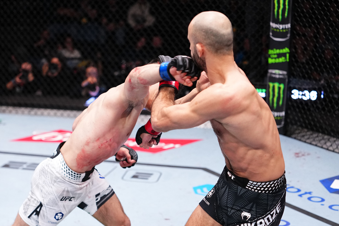2025年12月14日UFC格斗之夜 – 直播[赛后视频] UFC Vegas 112/UFC on ESPN 73 – Royval vs. Kape – Dec 13-图片2